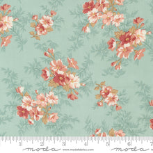 Load image into Gallery viewer, Sandalwood - Cassandra Florals - Eucalyptus